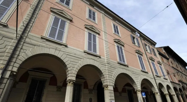 Strada Maggiore Apartment