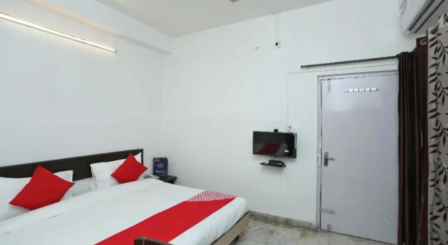 Hotel Raghav by OYO Rooms