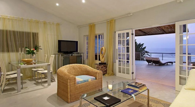 Days At Sea Beach Lodge