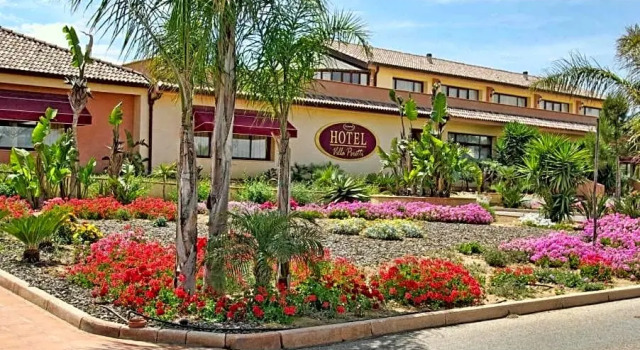 Hotel Villa Peretti, Varaa Hotelli Gela Sisilia