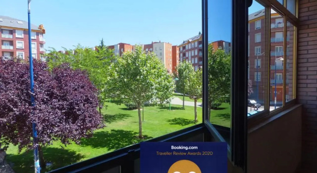 www Apartamento Conde de León wordpress com Parking opcional, Забронировать Апартаменты/квартира Апартаменты Леона, рядом с Музей современного искусства, Апартаменты/квартира
