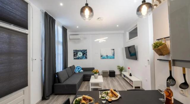 Central Suites Aegina 2