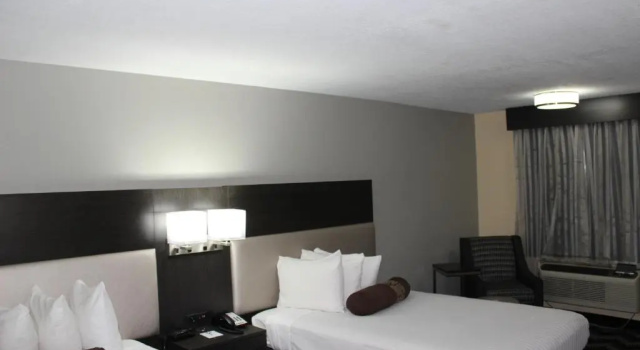 Четырёхместный номер Standard Цокольный этаж Best Western Jacksonville near Little Rock Air Force Base