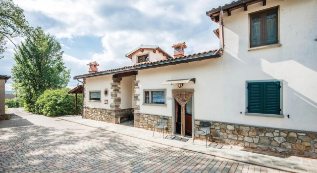Agr.Lucatello - Il Granaio, Book Apartment Hotels in Poppi with a Pool, Swimming Pool
