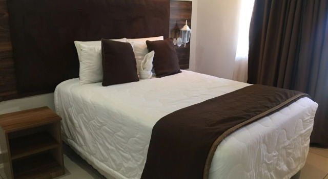 Hotel Stone House, Buchen Sie Hotel Selebi-Phikwe Zentral-Distrikt