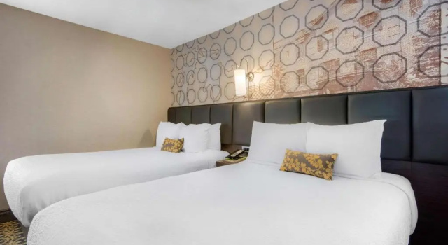 Четырёхместный номер Standard The Champlain Waterfront Hotel, an Ascend Collection Hotel