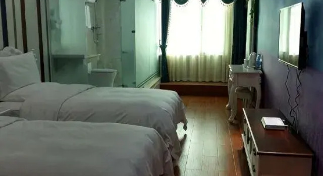 Люкс Business Liaocheng Ruishi Theme Hotel