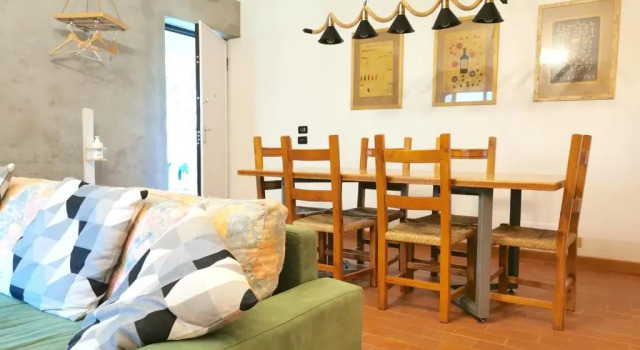 Chalet Bornhome relax, sport e cultura altopiano del sole 6 ospiti - pet Frendly, Prenota Chalet Cottage a Borno, Cottage