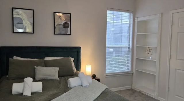 Apartment - Sleeps 5 - Pool - Parking - Gym, Забронировать Апартаменты/квартира Хьюстон Texas Gulf Coast, рядом с Memorial Hermann Orthopedic And Spine Hospital