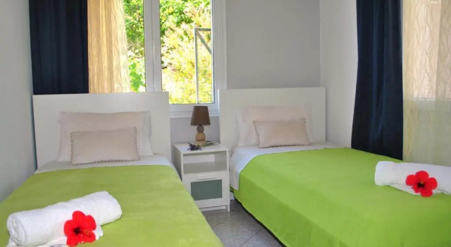Коттедж с 2 комнатами Loggos Seaview Cottage with Pool by Konnect