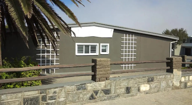 20 on Beach Road