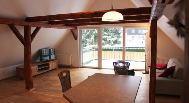 Апартаменты Мансарда c 1 комнатой Haus der Berge