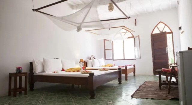 Surfescape Village Zanzibar, Забронировать Отель Отели Пвани-Мчангани по системе «всё включено», рядом с Пляж Mapenzi Beach, Всё включено