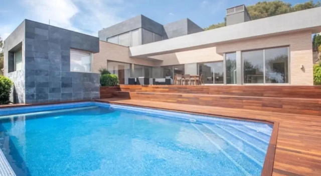 Коттедж Limonium Deluxe Villa with Private Pool, TarracoHomes