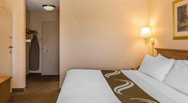 Standard Zimmer Quality Inn