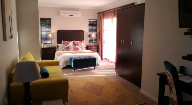 Двухместный номер Executive с балконом Browns Manor