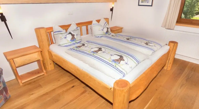 Коттедж Family log cabin in the Alps
