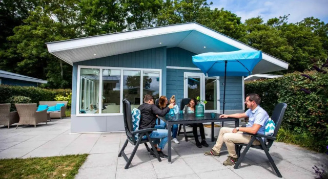 Коттедж Deluxe с красивым видом из окна EuroParcs Noordwijkse Duinen