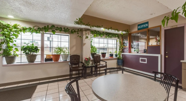 Номер Standard Travelers Inn Midwest City