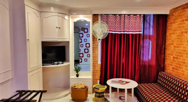 Hotel Auckland - Near Mall Road, Забронировать Отель Отели Шимлы с парковкой, рядом с Площадь Ридж в Шимле, Парковка