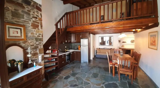 Студия Dryopida House