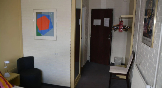 Dolphin Hotel Annex