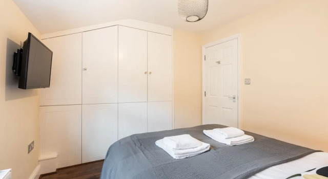 1bd Apt for 2-4. New Decor & Furnishings, Varaa Huoneisto Asunnot kohteessa Merseyside, Huoneisto