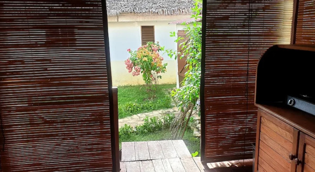 Studettes à Nosy Be, Varaa Hotelli Ambondrona 