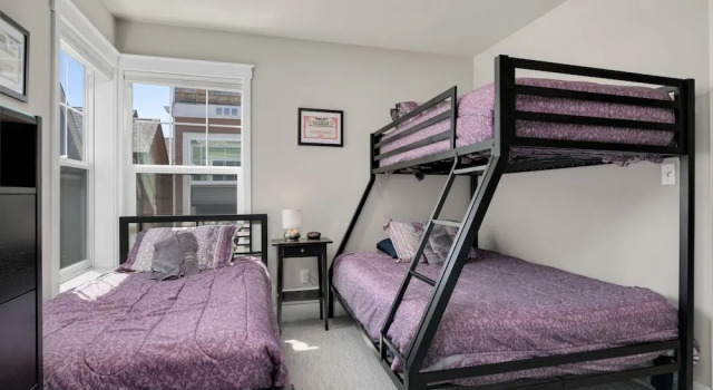 Номер Deluxe Seattle Vacation Home: Berlin Wall