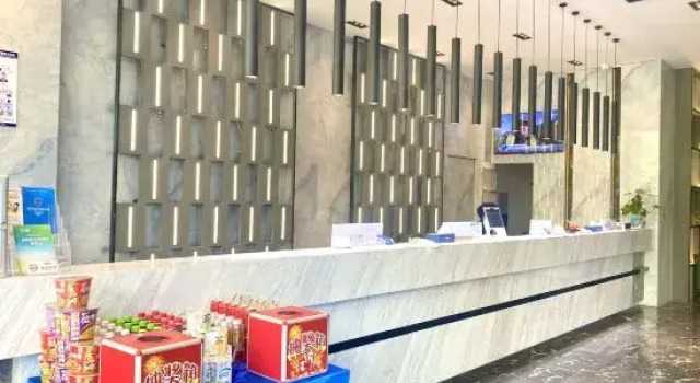 Yingcheng Hotel, Rezerwuj Hotel Hotele w Nanning z parkingiem, Parking