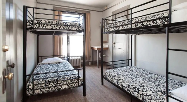 Кровать в общем номере (женский номер) Gardner Hotel & Hostel