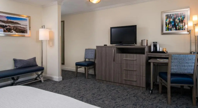 Четырёхместный номер Standard с видом на океан Union Bluff Hotel & Meeting House
