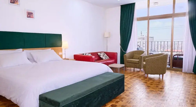 Студия Deluxe Garden Hills Hotel