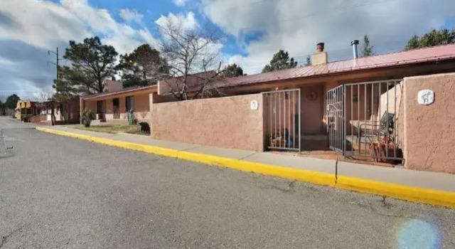 Pinecliff Village, Varaa Hotelli Hotellit New Mexico pysäköinnillä, Pysäköinti
