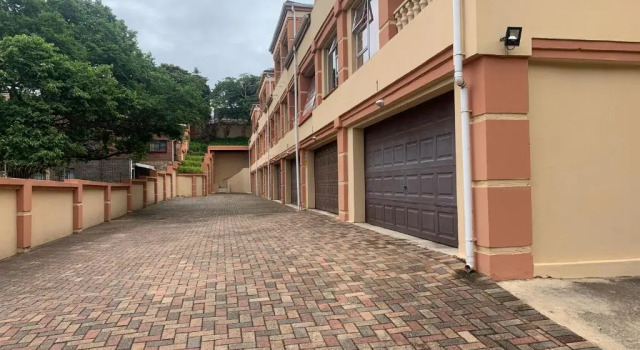 Tulip Court, Забронировать Отель Маргит Durban South Coast