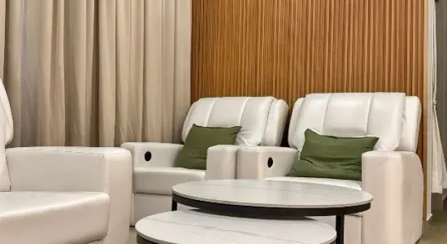 Movie Vibes 2BR4pax Creamy Zen Austin Regency, Prenota Hotel Hotel a Johor con piscina, Piscina
