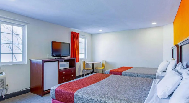 Standardowy czteroosobowy pokój Econo Lodge Pendleton