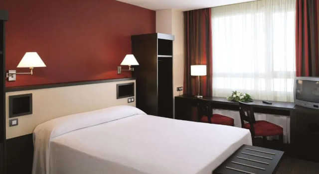 Двухместный номер Standard Sercotel Sant Boi