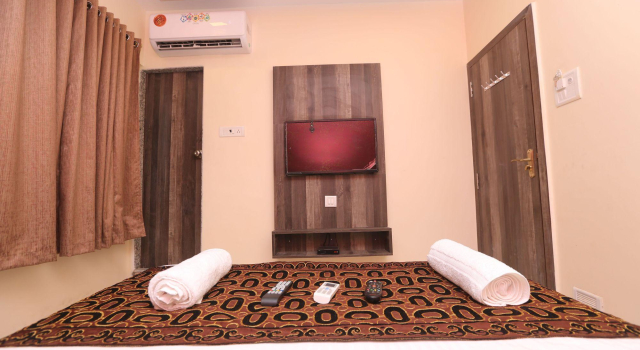 Hotel Sarah Inn