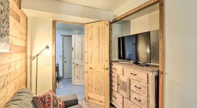 Коттедж Luxe Pagosa Springs Cabin w/ Sauna & Hot Tub!