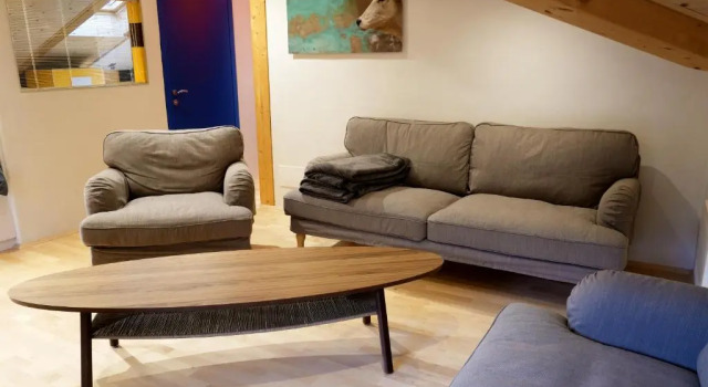 Апартаменты 100qm - super Lage - Südterrasse - riesige Küche