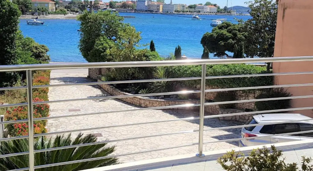 Апартаменты c 1 комнатой с балконом и с видом на море Villa Maestral Zadar