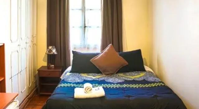 Homestay in Chile, Reservar Hotel Hotéis em Curico com estacionamento, perto de La Granja Stadium, Estacionamento
