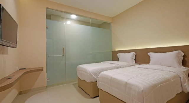 RedDoorz Plus near Java Mall Semarang