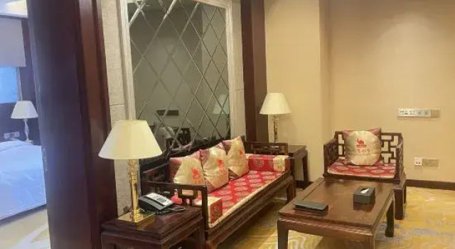 Люкс Дуплекс Tang Dynasty West Market Hotel