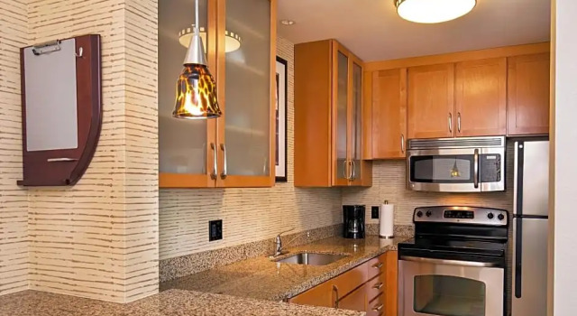 Четырёхместный люкс с 2 комнатами Residence Inn by Marriott Portland Downtown Waterfront