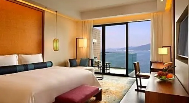 Номер Standard Crowne Plaza Huangshan Taiping Lake