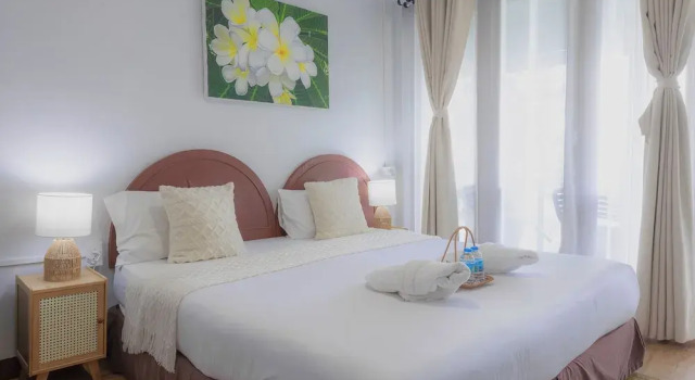 Номер Superior с балконом и с видом на море Phi Phi Cozy Seafront Resort