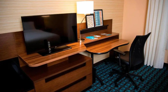 Номер Standard Fairfield Inn & Suites by Marriott Cincinnati Uptown/University Area
