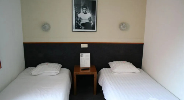 Cinéhotel Capitole, Rezerwuj Hotel Hotele w Bruksela z parkingiem, Parking